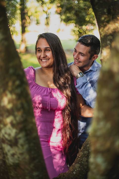 Inspiração e ideias criativas ensaio fotográfico pré casamento pré wedding de casal no Parque Villa Lobos - SP'