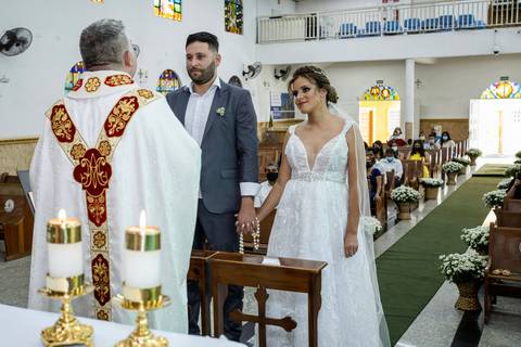 Inspiração e ideias criativas de fotos fotográfico de casamento na igreja Paroquia Santa Cruz - SP'