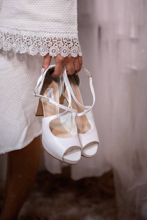 Inspiração e ideias criativas de fotos fotográfico de Making Of da noiva no Spazzio Muller e Frezzarim'