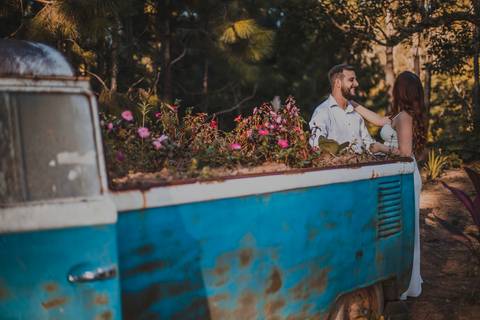 Inspiração e ideias criativas ensaio fotográfico pré casamento pré wedding de casal no Sítio das Borboletas - SP'