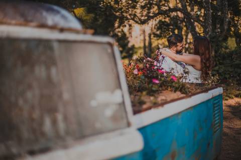 Inspiração e ideias criativas ensaio fotográfico pré casamento pré wedding de casal no Sítio das Borboletas - SP'