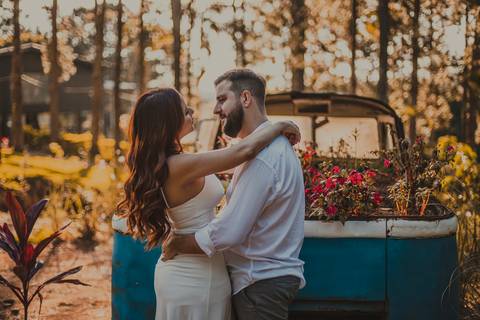 Inspiração e ideias criativas ensaio fotográfico pré casamento pré wedding de casal no Sítio das Borboletas - SP'