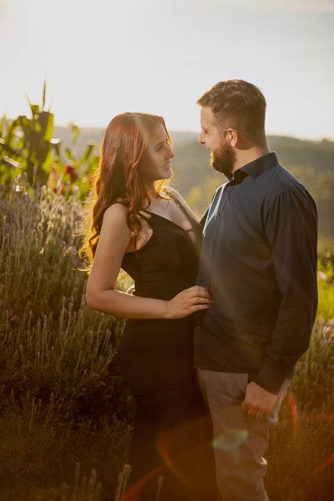 Inspiração e ideias criativas ensaio fotográfico pré casamento pré wedding de casal no Sítio das Borboletas - SP'