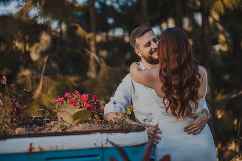 Inspiração e ideias criativas ensaio fotográfico pré casamento pré wedding de casal no Sítio das Borboletas - SP'