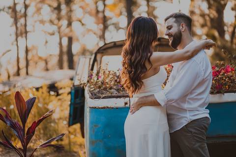 Inspiração e ideias criativas ensaio fotográfico pré casamento pré wedding de casal no Sítio das Borboletas - SP'