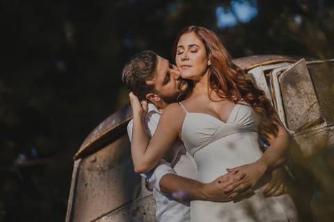 Inspiração e ideias criativas ensaio fotográfico pré casamento pré wedding de casal no Sítio das Borboletas - SP'