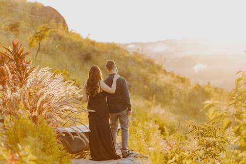 Inspiração e ideias criativas ensaio fotográfico pré casamento pré wedding de casal no Sítio das Borboletas - SP'