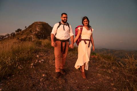 Inspiração e ideias criativas ensaio fotográfico pré casamento pré wedding de casal no Morro do Saboó - São Roque'