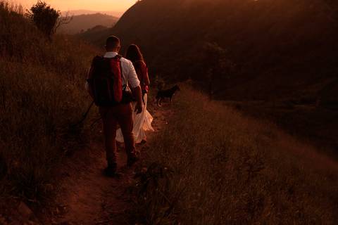 Inspiração e ideias criativas ensaio fotográfico pré casamento pré wedding de casal no Morro do Saboó - São Roque'