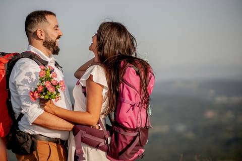 Inspiração e ideias criativas ensaio fotográfico pré casamento pré wedding de casal no Morro do Saboó - São Roque'
