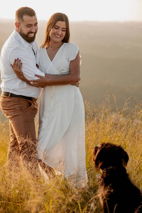 Inspiração e ideias criativas ensaio fotográfico pré casamento pré wedding de casal no Morro do Saboó - São Roque'