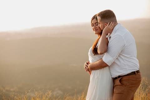 Inspiração e ideias criativas ensaio fotográfico pré casamento pré wedding de casal no Morro do Saboó - São Roque'