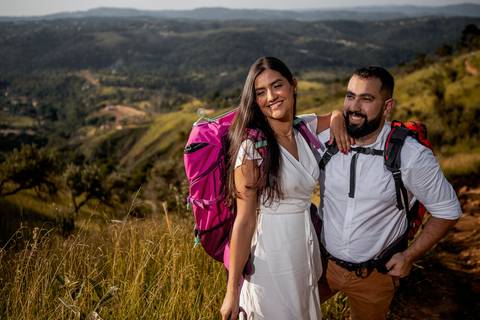 Inspiração e ideias criativas ensaio fotográfico pré casamento pré wedding de casal no Morro do Saboó - São Roque'