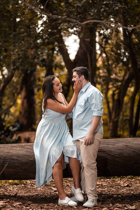 Inspiração e ideias criativas ensaio fotográfico pré casamento pré wedding de casal no Parque da Independência - Ipiranga - SP'