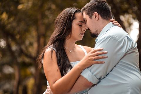 Inspiração e ideias criativas ensaio fotográfico pré casamento pré wedding de casal no Parque da Independência - Ipiranga - SP'