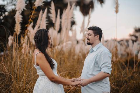 Inspiração e ideias criativas ensaio fotográfico pré casamento pré wedding de casal no Parque da Independência - Ipiranga - SP'
