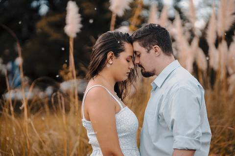 Inspiração e ideias criativas ensaio fotográfico pré casamento pré wedding de casal no Parque da Independência - Ipiranga - SP'
