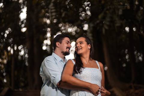 Inspiração e ideias criativas ensaio fotográfico pré casamento pré wedding de casal no Parque da Independência - Ipiranga - SP'
