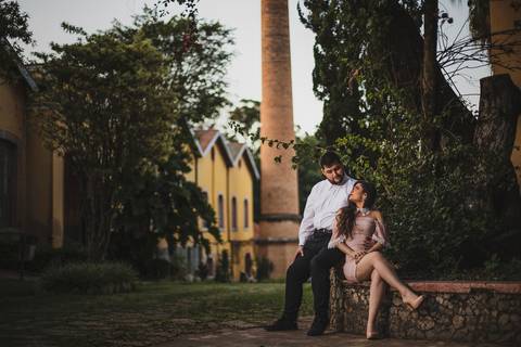 Inspiração e ideias criativas ensaio fotográfico pré casamento pré wedding de casal na cidade de São Roque - SP'