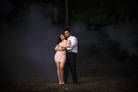 Inspiração e ideias criativas ensaio fotográfico pré casamento pré wedding de casal na cidade de São Roque - SP'