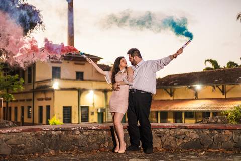Inspiração e ideias criativas ensaio fotográfico pré casamento pré wedding de casal na cidade de São Roque - SP'