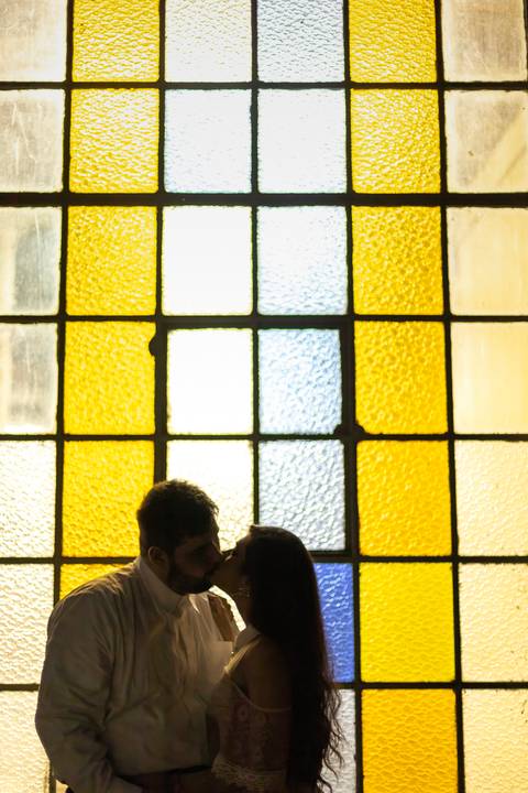 Inspiração e ideias criativas ensaio fotográfico pré casamento pré wedding de casal na cidade de São Roque - SP'