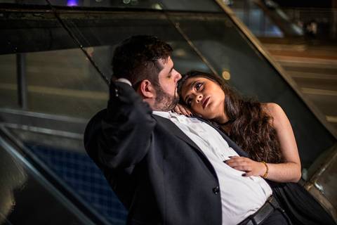 Inspiração e ideias criativas ensaio fotográfico pré casamento pré wedding de casal na Avenida Paulista - SP'