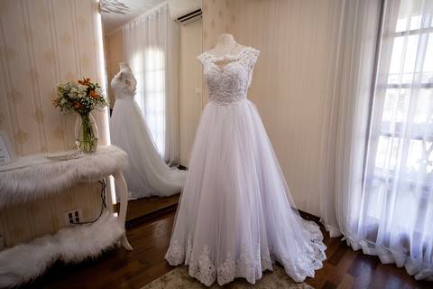 Inspiração e ideias criativas de fotos fotográfico de Making Of da noiva no Studio Bride '