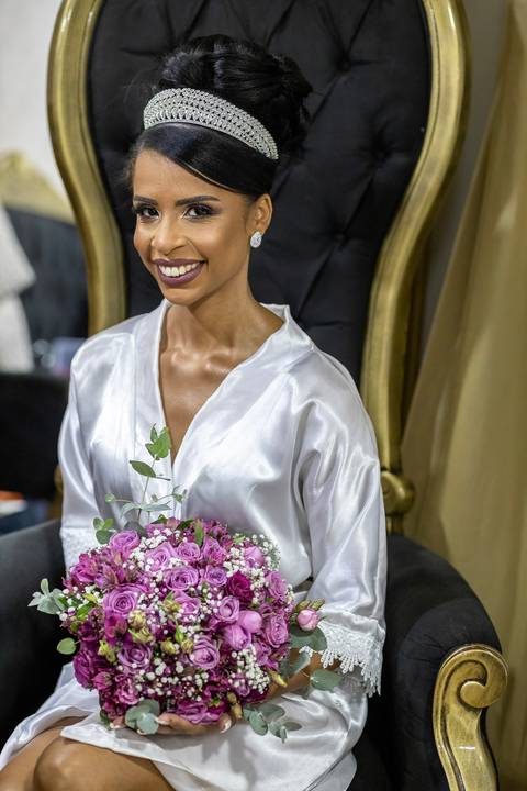 Inspiração e ideias criativas de fotos fotográfico de Making Of da noiva no Studio Bride '