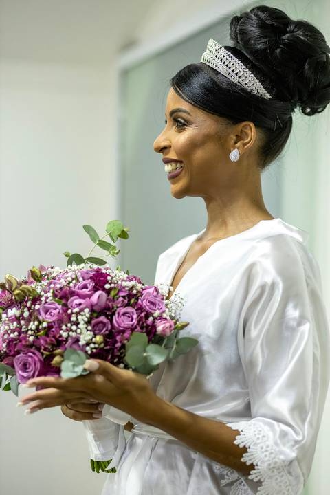 Inspiração e ideias criativas de fotos fotográfico de Making Of da noiva no Studio Bride '