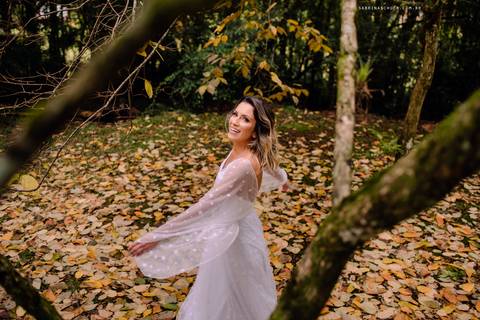 Retrato da noiva ao ar livre '