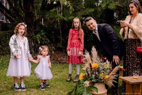 Daminha se emociona na entrada'