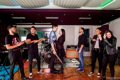 Pre wedding musico
Pre wedding com guitarra
lab sound
estudio lab sound
casal musico'
