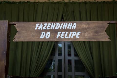 Aniversário infantil no Buffet Leila Malouf, espaço Allegro Kids. Festa de 1 ano do Felipe, tema fazendinha.'