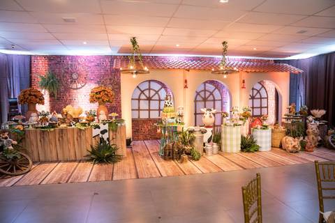 Aniversário infantil no Buffet Leila Malouf, espaço Allegro Kids. Festa de 1 ano do Felipe, tema fazendinha.'