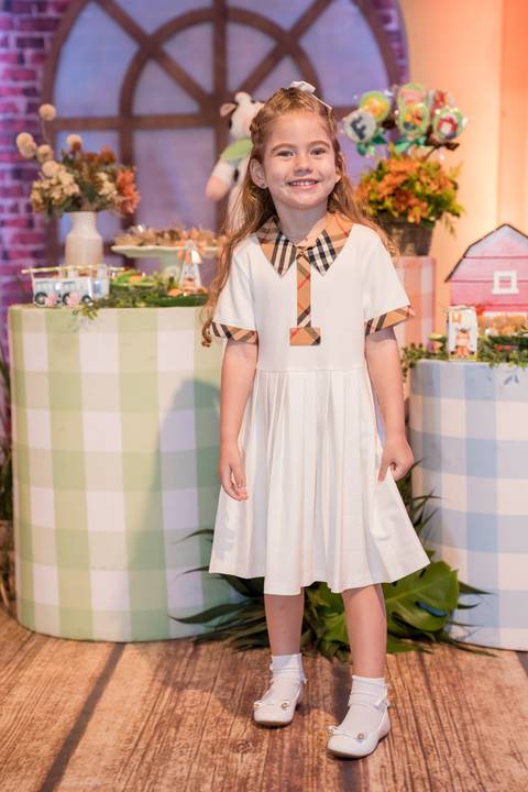 Aniversário infantil no Buffet Leila Malouf, espaço Allegro Kids. Festa de 1 ano do Felipe, tema fazendinha.'