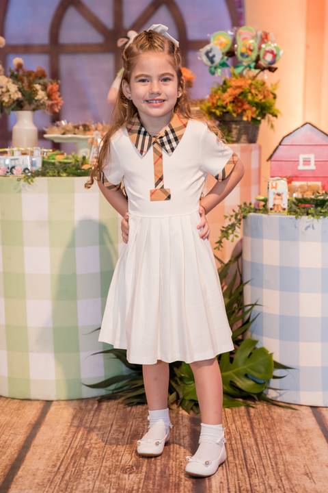 Aniversário infantil no Buffet Leila Malouf, espaço Allegro Kids. Festa de 1 ano do Felipe, tema fazendinha.'