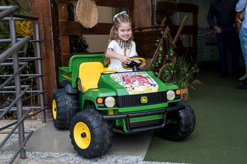 Aniversário infantil no Buffet Leila Malouf, espaço Allegro Kids. Festa de 1 ano do Felipe, tema fazendinha.'