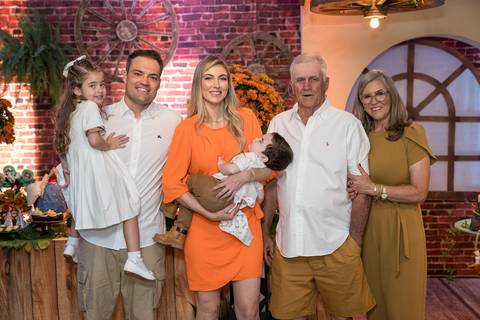 Aniversário infantil no Buffet Leila Malouf, espaço Allegro Kids. Festa de 1 ano do Felipe, tema fazendinha.'