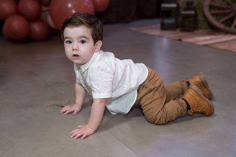 Aniversário infantil no Buffet Leila Malouf, espaço Allegro Kids. Festa de 1 ano do Felipe, tema fazendinha.'