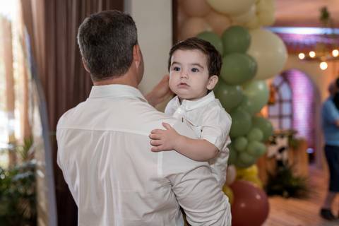 Aniversário infantil no Buffet Leila Malouf, espaço Allegro Kids. Festa de 1 ano do Felipe, tema fazendinha.'
