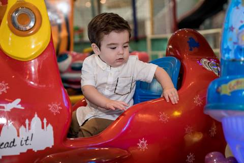 Aniversário infantil no Buffet Leila Malouf, espaço Allegro Kids. Festa de 1 ano do Felipe, tema fazendinha.'