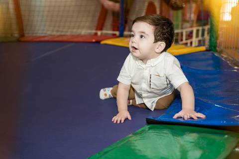 Aniversário infantil no Buffet Leila Malouf, espaço Allegro Kids. Festa de 1 ano do Felipe, tema fazendinha.'