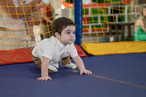 Aniversário infantil no Buffet Leila Malouf, espaço Allegro Kids. Festa de 1 ano do Felipe, tema fazendinha.'