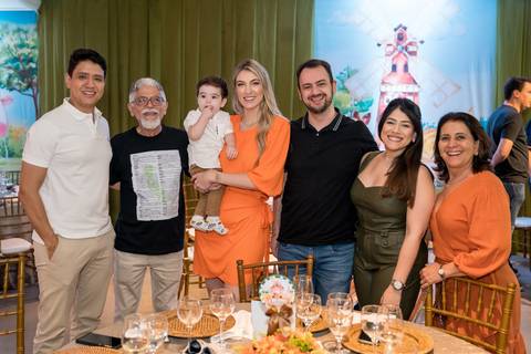 Aniversário infantil no Buffet Leila Malouf, espaço Allegro Kids. Festa de 1 ano do Felipe, tema fazendinha.'