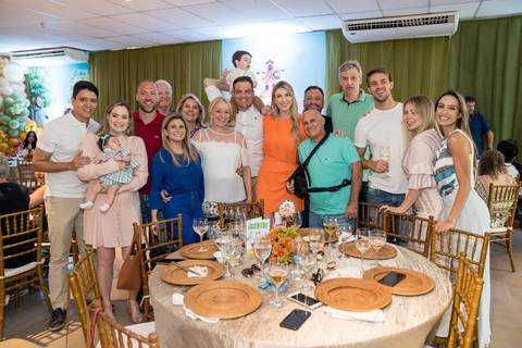 Aniversário infantil no Buffet Leila Malouf, espaço Allegro Kids. Festa de 1 ano do Felipe, tema fazendinha.'