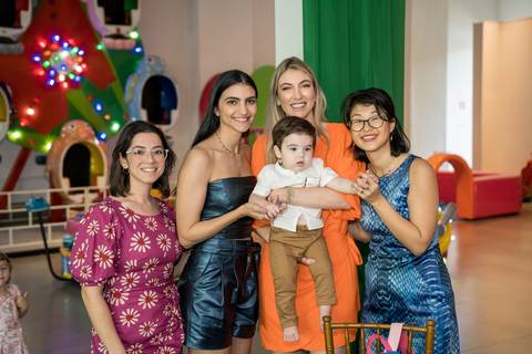 Aniversário infantil no Buffet Leila Malouf, espaço Allegro Kids. Festa de 1 ano do Felipe, tema fazendinha.'