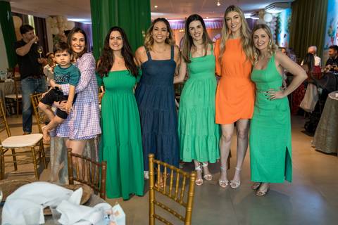 Aniversário infantil no Buffet Leila Malouf, espaço Allegro Kids. Festa de 1 ano do Felipe, tema fazendinha.'