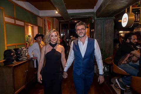 Exposição MagMor night art, no Botanikafé. com Rosiane Costa Lima.'