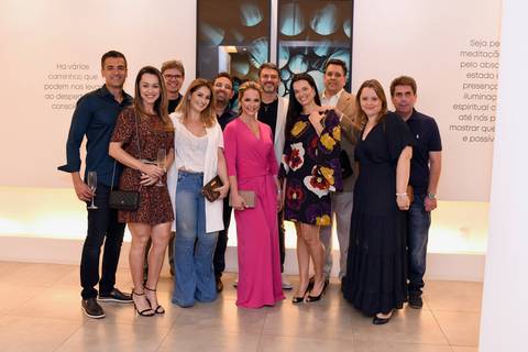 Rodrigo, Roberta, Mauricio, Symonne, Ailton, Rosiane, Flávio, Cláudia, Marcos, Adriana e alvinho'